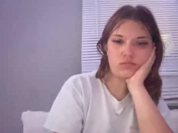 Skiimaskabby Chaturbate stream image from March 24, 2025