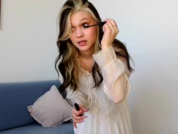 Cassey_Cs Chaturbate stream image from March 24, 2025