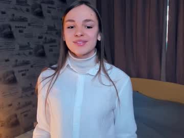 Foam_Cloud Chaturbate stream image from March 24, 2025