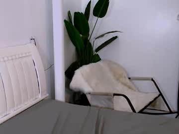 Azzythunderfuck Chaturbate stream image from March 24, 2025