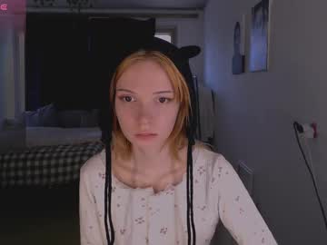 Klares_Wasser Chaturbate stream image from March 24, 2025