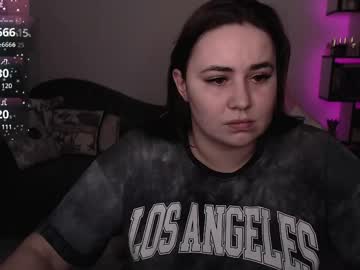 Mari_Moore7 Chaturbate stream image from March 24, 2025