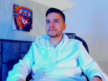 Sampetherson Chaturbate stream image from March 24, 2025
