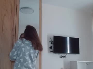 Allexandraxxx Chaturbate stream image from March 24, 2025