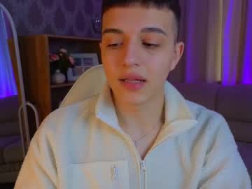Claus_Boy Chaturbate stream image from March 24, 2025