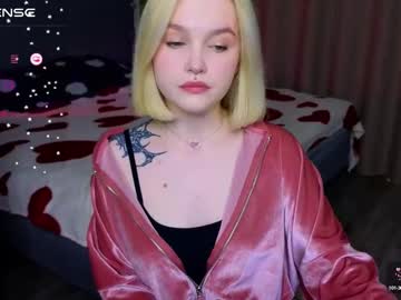 Cute_Summer_Breathe Chaturbate stream image from March 24, 2025