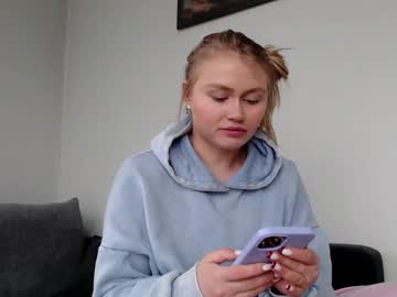 Melani_A Chaturbate stream image from March 24, 2025
