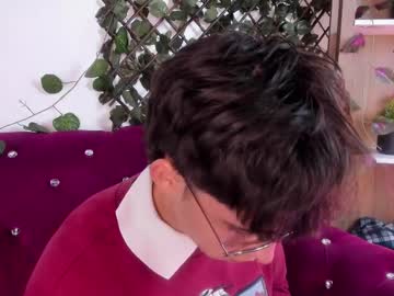 Peppertwink Chaturbate stream image from March 24, 2025
