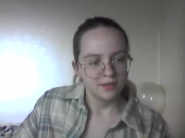Sinfulvelvet Chaturbate stream image from March 24, 2025