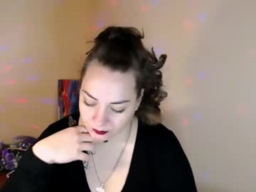 Evelineli Chaturbate stream image from March 24, 2025