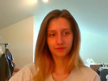 Luna_Xsensual Chaturbate stream image from March 24, 2025