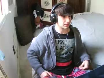 Thebulgueboyy Chaturbate stream image from March 24, 2025