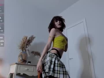 Elizabethbenneti Chaturbate stream image from March 24, 2025