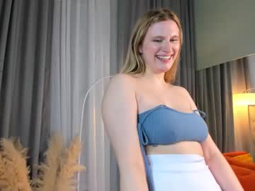 Leeeah_ Chaturbate stream image from March 24, 2025