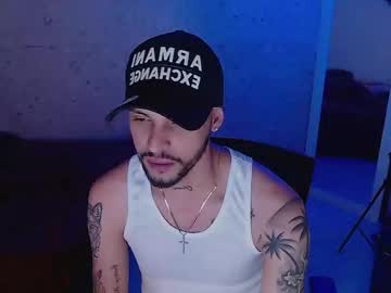 Elkoki_40 Chaturbate stream image from March 24, 2025