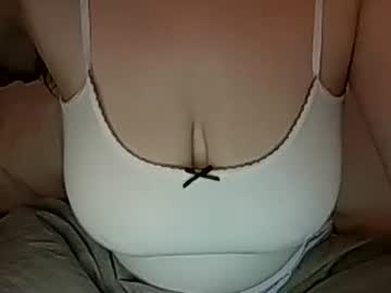 Emilysparkss Chaturbate stream image from March 24, 2025