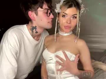 Holykris Chaturbate stream image from March 24, 2025