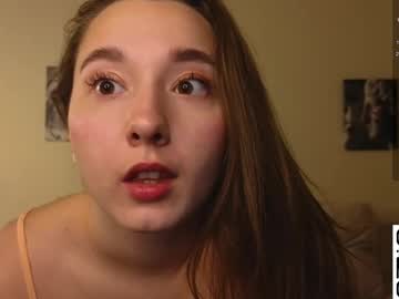 Aliacotton Chaturbate stream image from March 24, 2025
