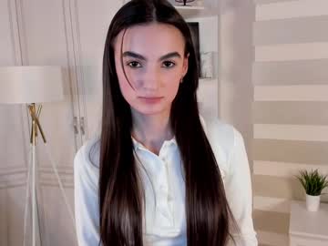 Florencebulmer Chaturbate stream image from March 24, 2025