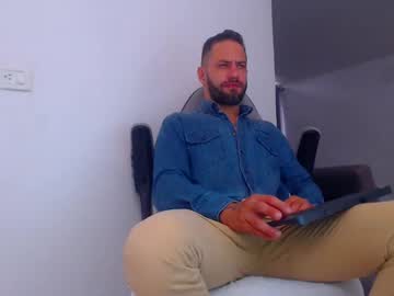 Esteban7984068 Chaturbate stream image from March 24, 2025
