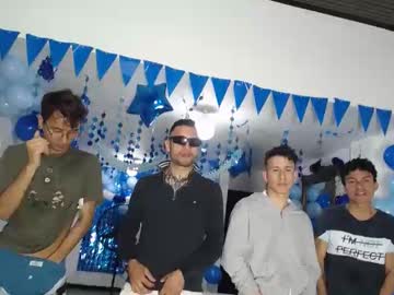 Gnecos Chaturbate stream image from March 24, 2025
