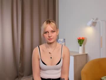 Maxinebroadway Chaturbate stream image from March 24, 2025
