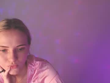 Sweet_Caramelk Chaturbate stream image from March 24, 2025