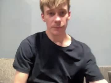 Alexkr3w Chaturbate stream image from March 24, 2025