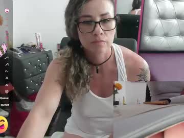 Vickysexyx Chaturbate stream image from March 24, 2025