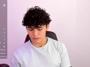 Xhans17 Chaturbate stream image from March 24, 2025