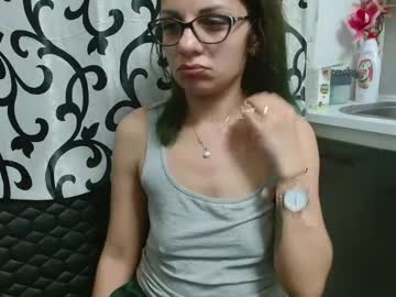 Bela747741 Chaturbate stream image from March 24, 2025