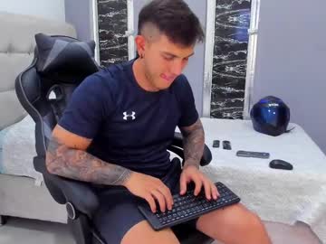 Curiososantiago04 Chaturbate stream image from March 24, 2025