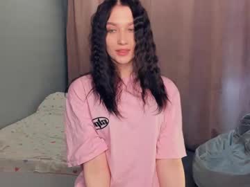 Engelfoss Chaturbate stream image from March 24, 2025