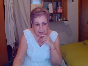 Kira9476 Chaturbate stream image from March 24, 2025