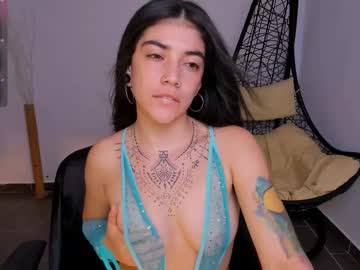 Ninamonroee Chaturbate stream image from March 24, 2025