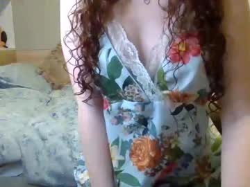 Redbeauty05 Chaturbate stream image from March 24, 2025