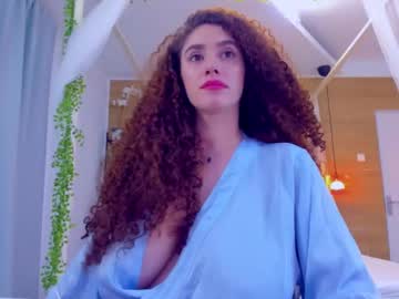 Letitiavixen Chaturbate stream image from March 24, 2025