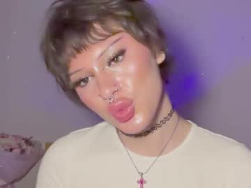 Feminicki1 Chaturbate stream image from March 25, 2025