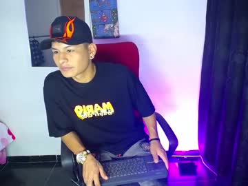 Karlbig_Hot93 Chaturbate stream image from March 25, 2025