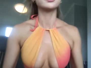 Naomirhoades Chaturbate stream image from March 25, 2025