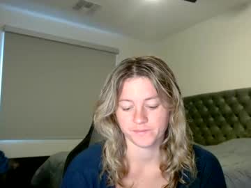 Thatprettyblondegirl Chaturbate stream image from March 25, 2025