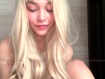 Cutieeeeva Chaturbate stream image from March 25, 2025