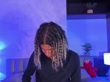 Maxim_Walker Chaturbate stream image from March 25, 2025