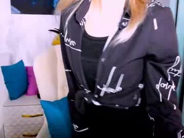 Stellamoorre Chaturbate stream image from March 25, 2025