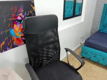 Liiz_Adams Chaturbate stream image from March 25, 2025