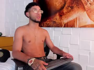 Thiagoferreti_ Chaturbate stream image from March 25, 2025
