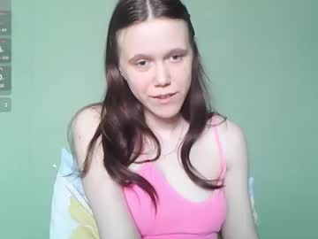 Hubaboobies Chaturbate stream image from March 25, 2025