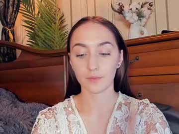 Aislyamond Chaturbate stream image from March 25, 2025