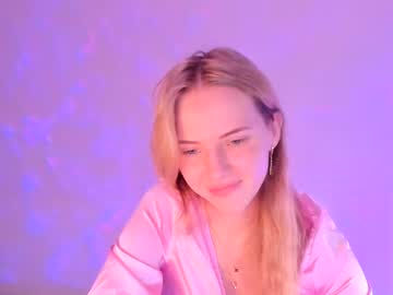 May__Cute Chaturbate stream image from March 25, 2025