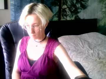 Eva_Forrest Chaturbate stream image from March 25, 2025